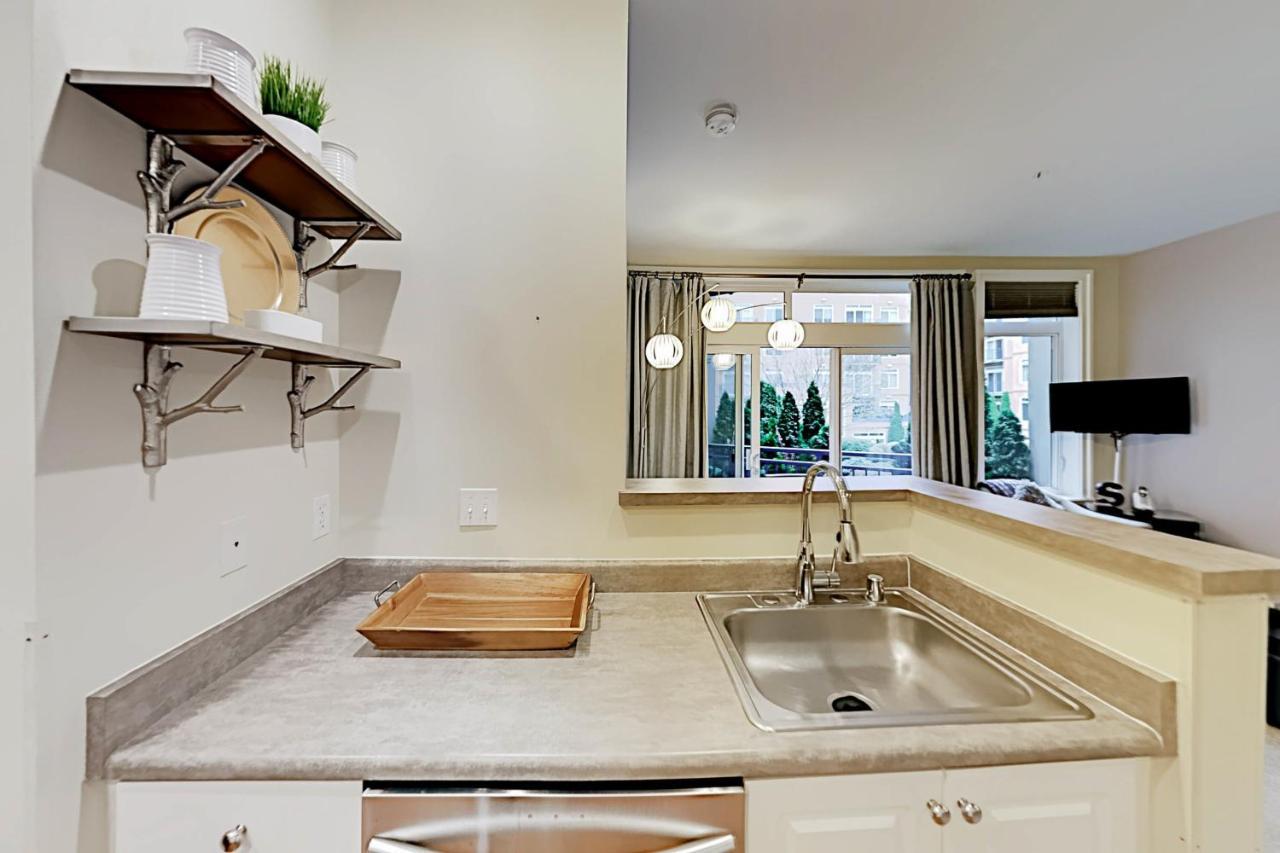 Belltown Court III Apartment Сиатъл Екстериор снимка